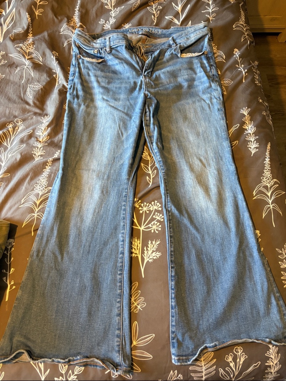 American Eagle Outfitters Medium Blue Flare Jeans